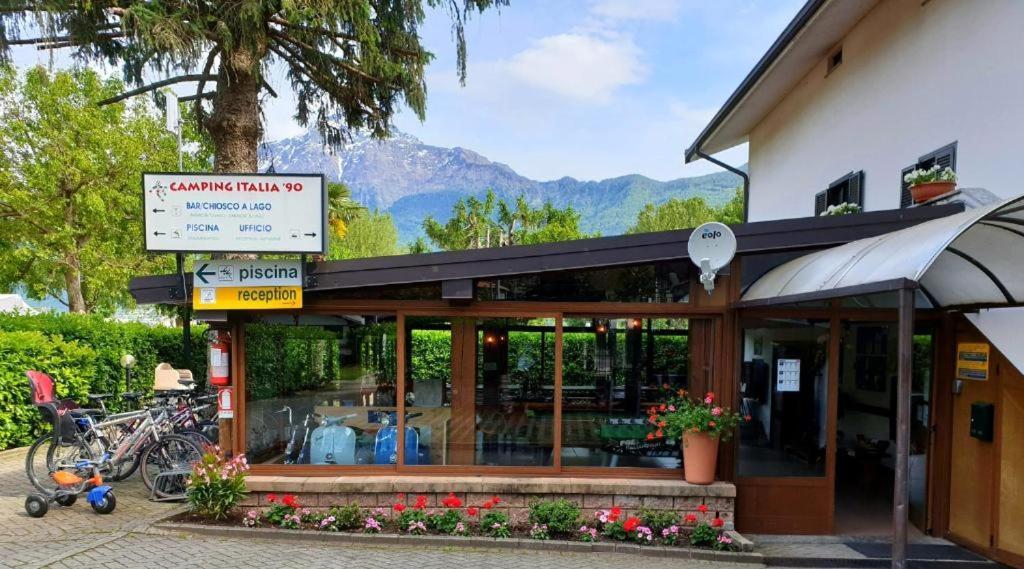 Camping Italia 90 Caravans Domaso Exterior photo