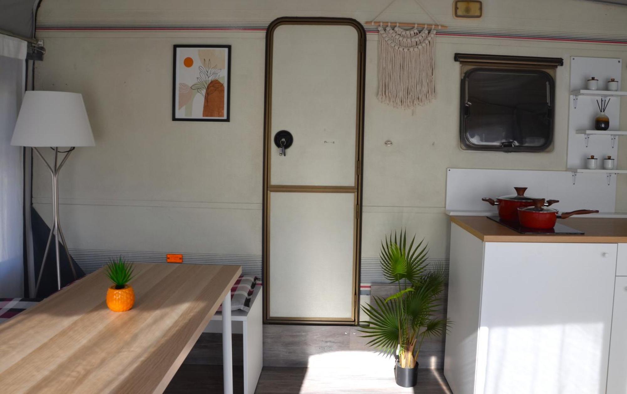 Camping Italia 90 Caravans Domaso Exterior photo