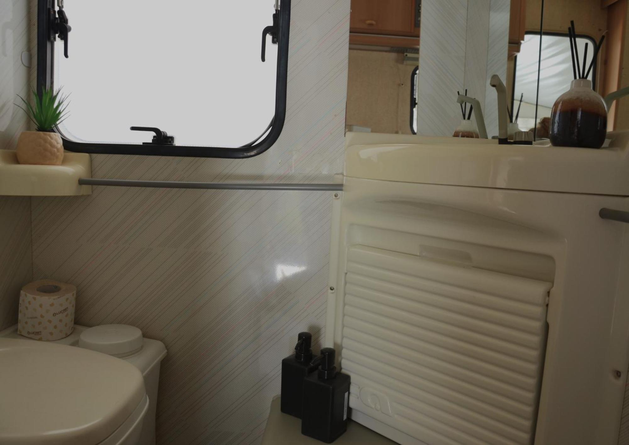 Camping Italia 90 Caravans Domaso Exterior photo